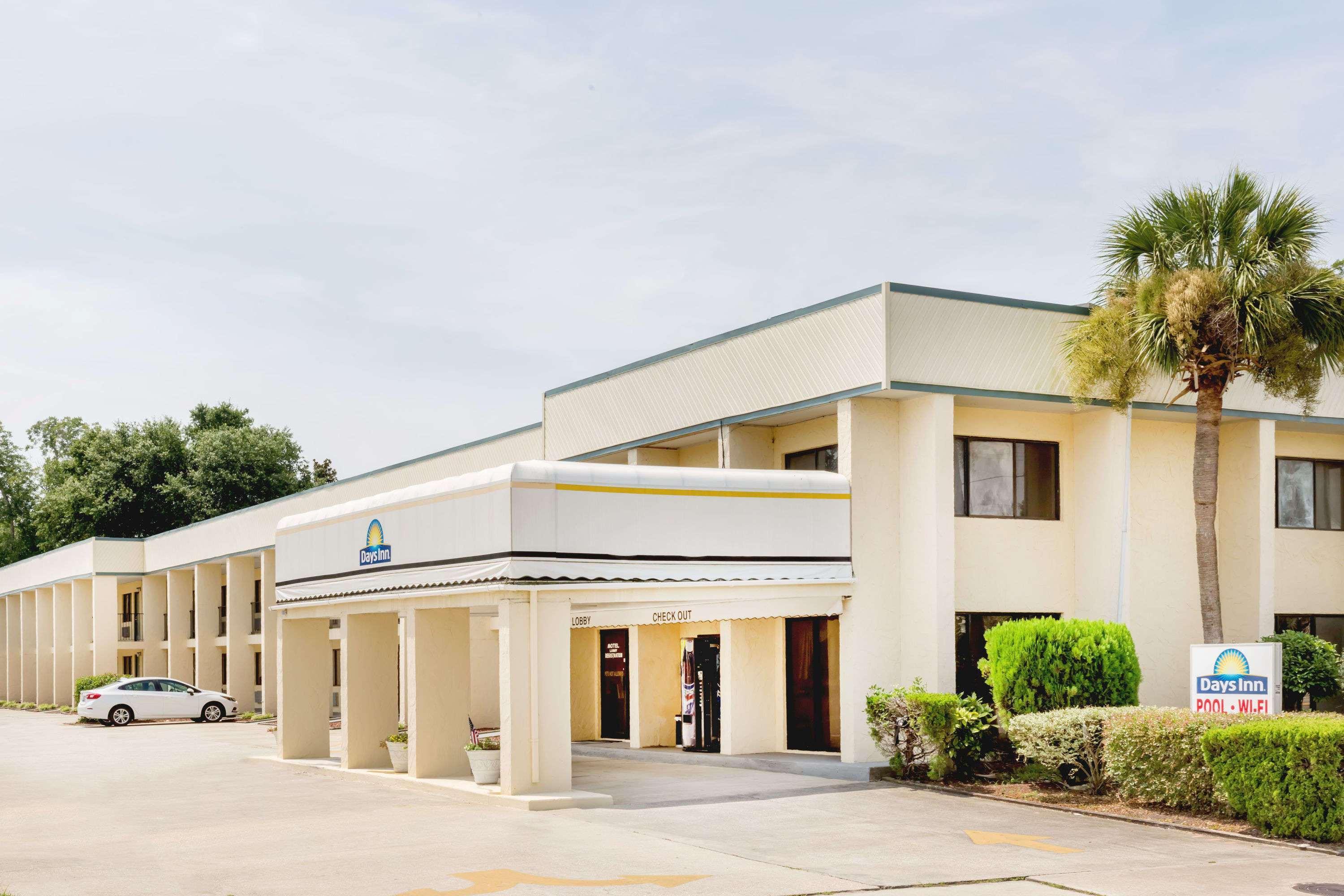 Days Inn By Wyndham Little River Exterior foto